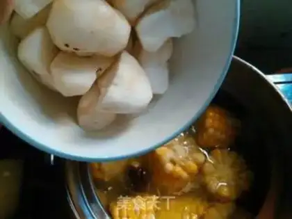 Make Chicken and corn carrot soup step 8