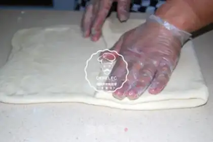 Make Danish croissants step 5
