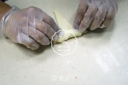 Make Danish croissants step 7