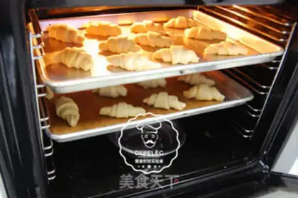 Make Danish croissants step 8