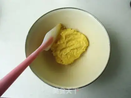 Make Banana chocolate cheese step 1