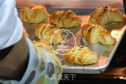 Make Danish croissants step 9