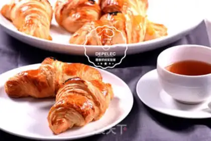 Make Danish croissants step 10