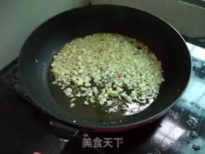 Make Pippi garlic and shrimp step 4
