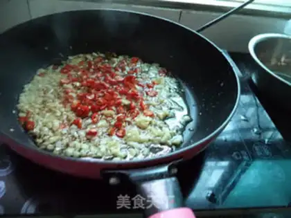 Make Pippi garlic and shrimp step 5