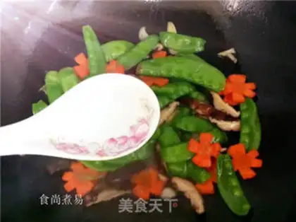 Make Tomsopoporum and Dutch beans step 6