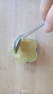 Make Flower potatoes step 7