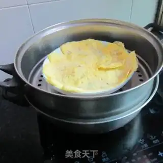 Make Eggskin dumplings step 6