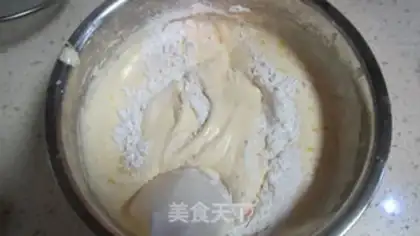 Make Apple mud sponge cake step 3