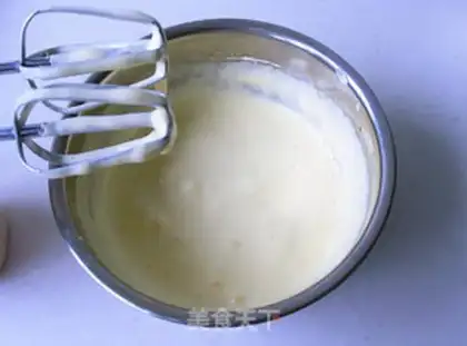 Make Berry chocolate mousse step 1