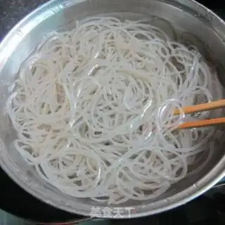 Make Fat fish-heads cooking fans step 0