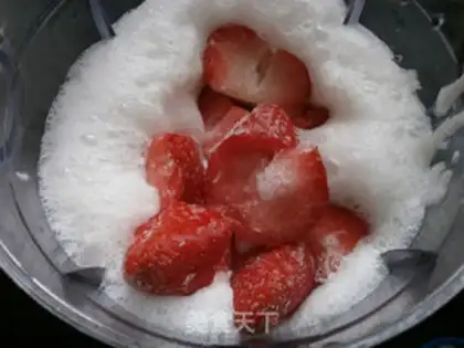 Make Strawberry Smutcher step 3