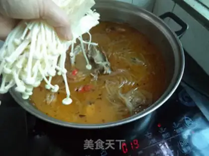 Make Goldcrackers, fan fish soup step 10
