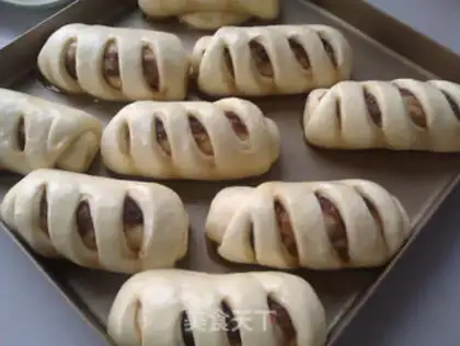Make Hot rose sauce cones step 9