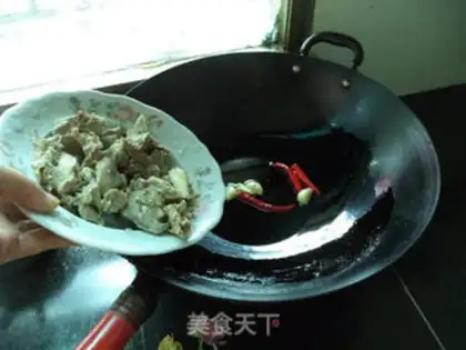 Make Onion fried lamb step 5