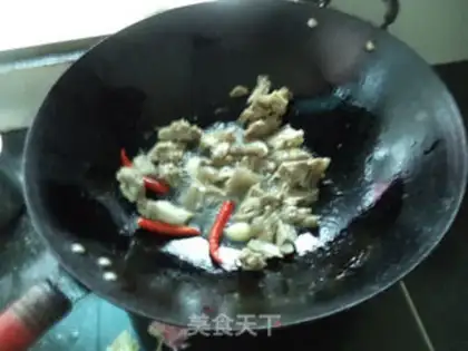 Make Onion fried lamb step 6
