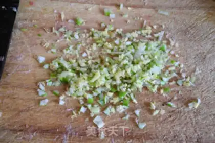 Make Pork sauerkraut step 1