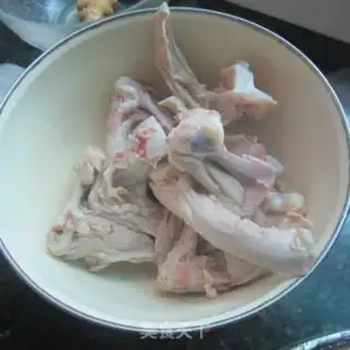 Make The halama skeleton step 1