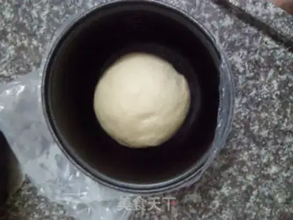 Make Milky hands tore bread step 3