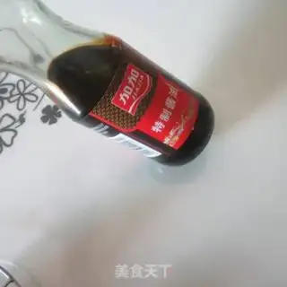 Make Spicy eggs step 1