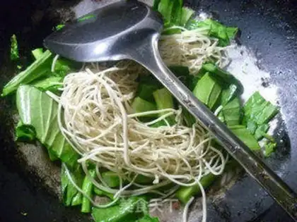 Make Soy sauced noodles step 2