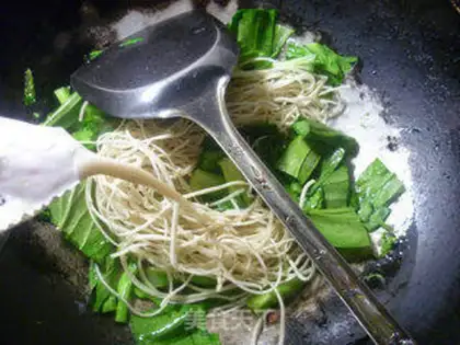 Make Soy sauced noodles step 3