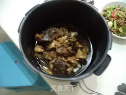 Make Zhuan pig hoof step 13