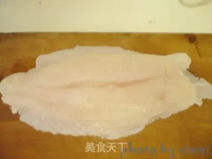 Make Onion dragonfish step 0