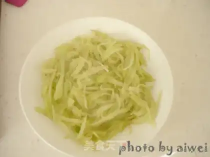 Make Onion dragonfish step 4