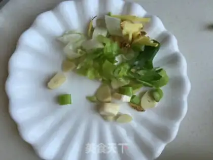 Make Celery lily shrimp step 3
