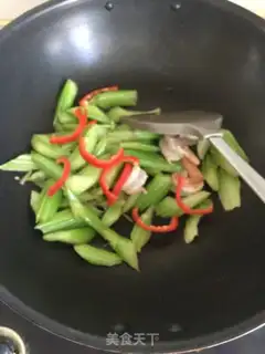 Make Celery lily shrimp step 7