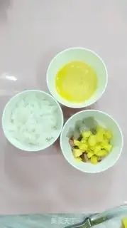 Make Pineapple seafood step 2