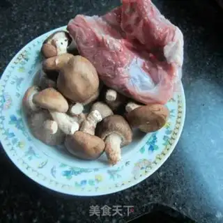 Make Old duck stew mushrooms step 0