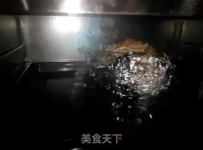 Make Pineapple seafood step 7