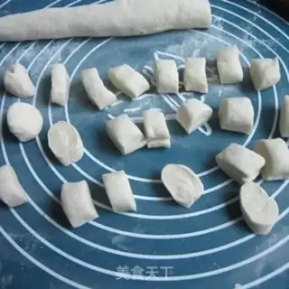 Make Pork dumplings step 4