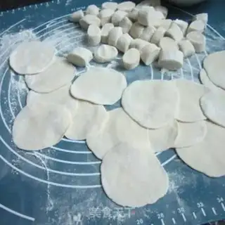 Make Pork dumplings step 5
