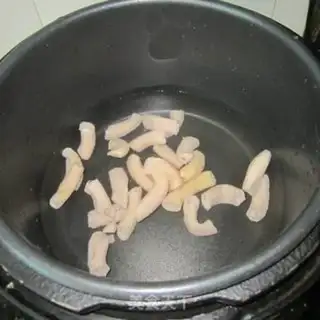 Make Mito-curd intestine soup step 2