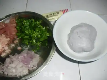 Make Meat sauce salad noodles step 4