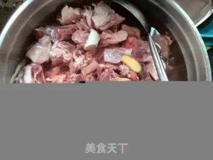 Make radish lamb chops step 1