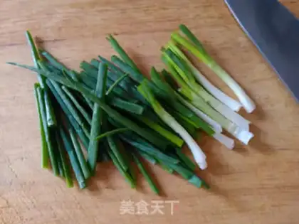 Make Onion noodles step 1