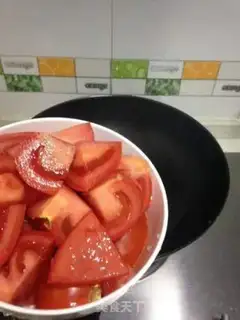 Make Tomato fish balls step 1