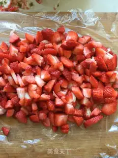 Make Strawberry jam step 1