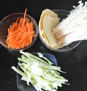 Make A thousand salad rolls of time step 1