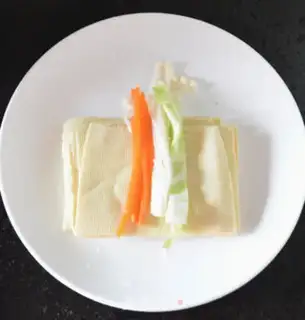 Make A thousand salad rolls of time step 6