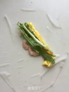 Make Crystal Vegetable Rolls step 5