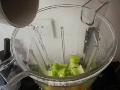 Make Celery apple juice step 3