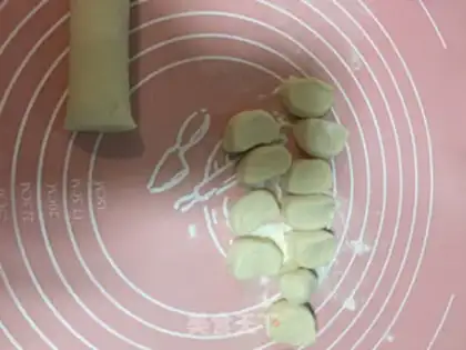 Make A pickle egg-shrimp sticker step 7