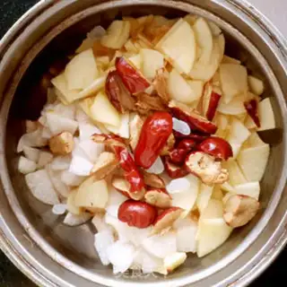 Make Sweet fruit soup step 0