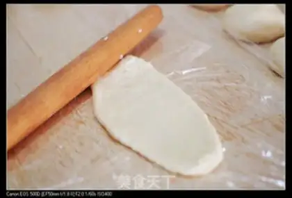 Make Cream buns step 4