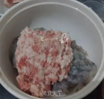 Make Gradually coloured purple shrimp dumplings step 3